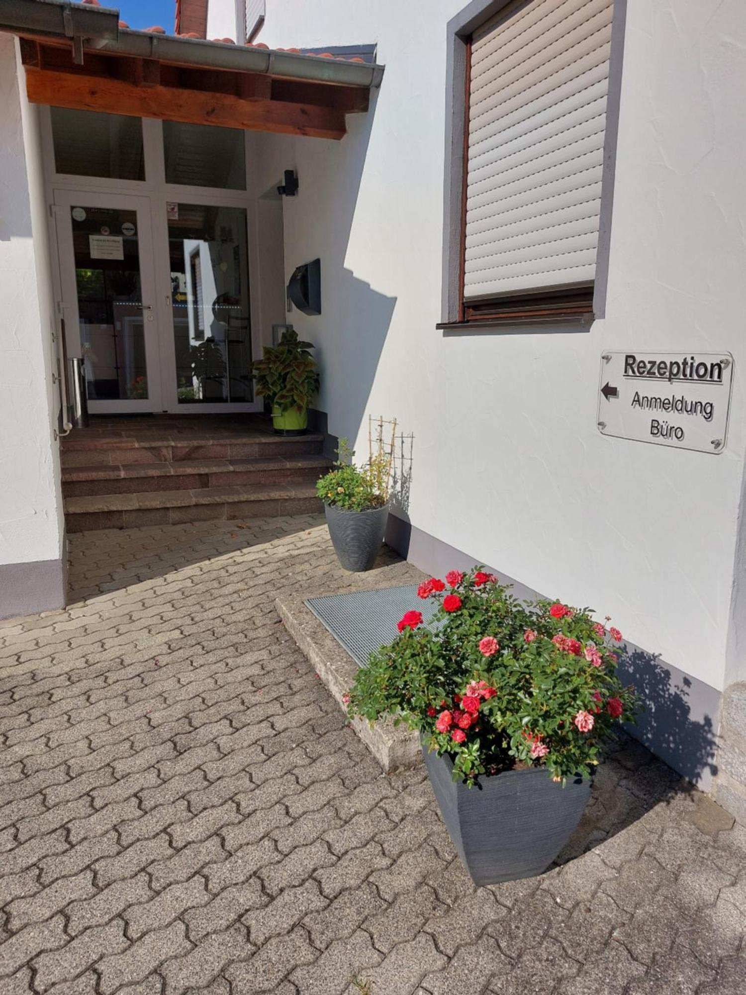Pension Am Kirchberg Wehringen Экстерьер фото