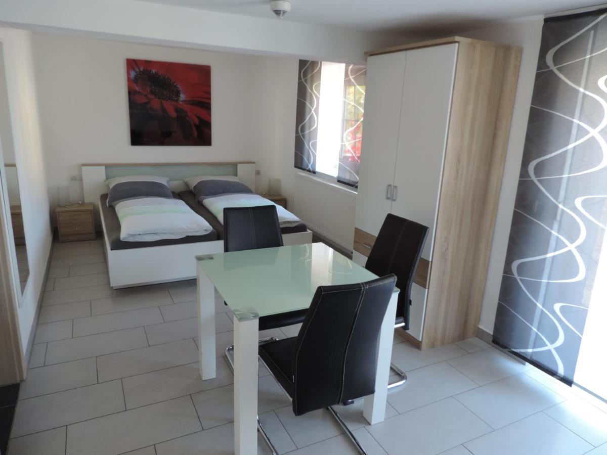 Pension Am Kirchberg Wehringen Экстерьер фото