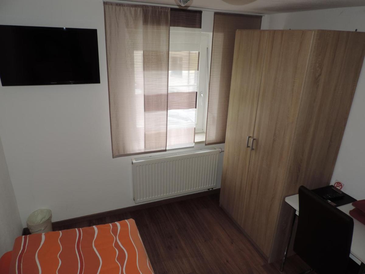 Pension Am Kirchberg Wehringen Экстерьер фото